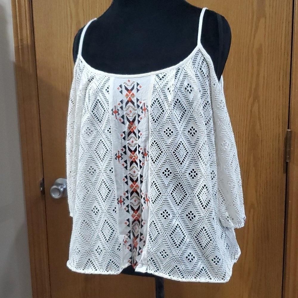 Miss me cold shoulder embroidered lace top
